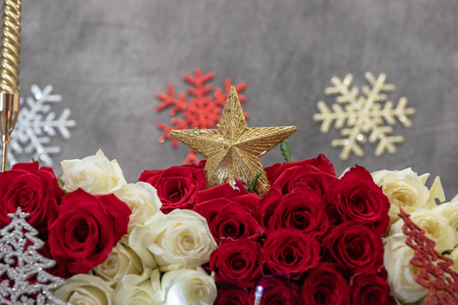 Top 5 Roses for Stunning Christmas Floral Arrangements